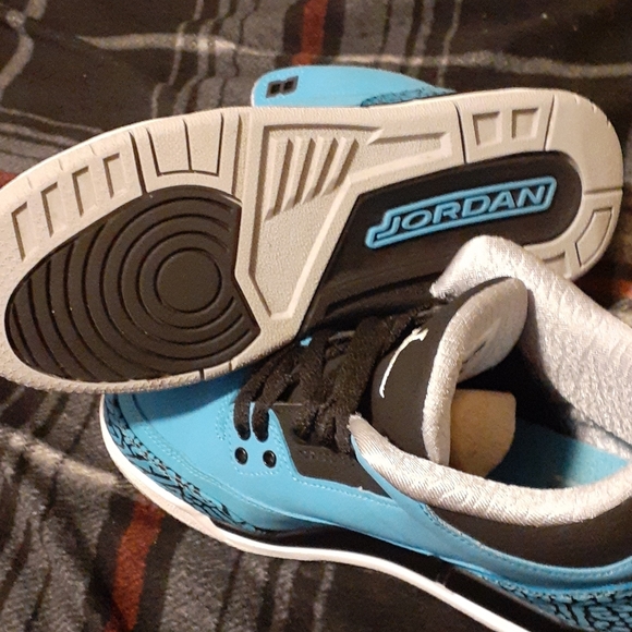 Jordan 3 retro powder blue (GS) sold!!!!! - Picture 2 of 10
